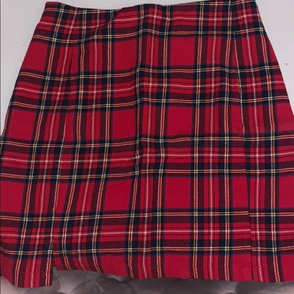 Brandy Melville Red plaid skirt